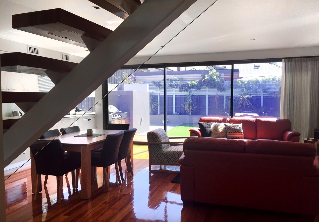 Sullivans Cove Apartments Hobart Exteriér fotografie Interior of a house in the neighborhood